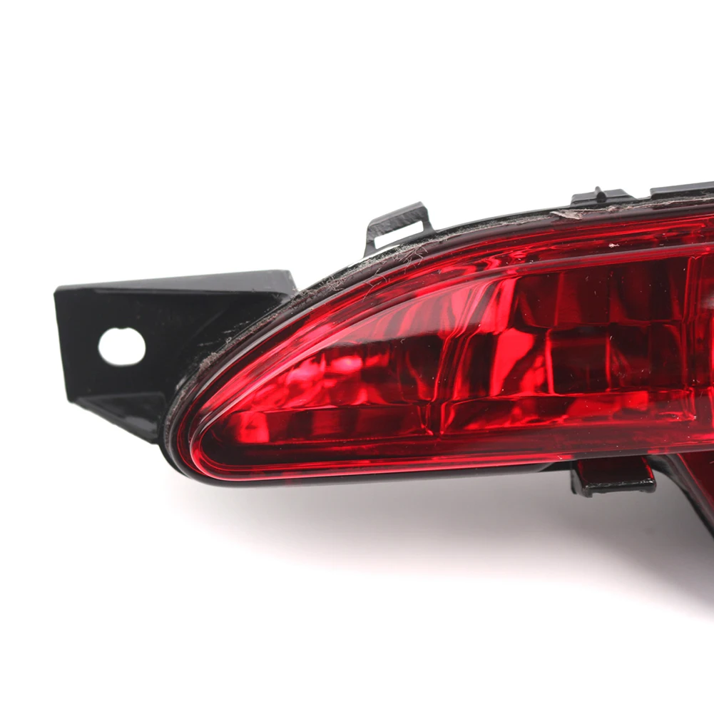 Fog Light Bezel Replacement Rear Fog Light Housing Heat Resistant Material Anti-Aging Construction Pressure Resistant Design