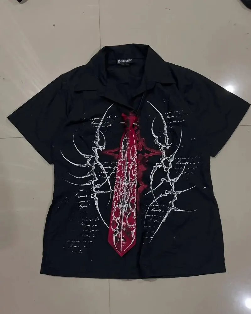 Y2K 블랙 셔츠 타이 수트 아플리케이션 뉴 레트로 하라주쿠 남성 스컬 성경문구 프린팅 티셔츠 패션 고딕 반팔 탑