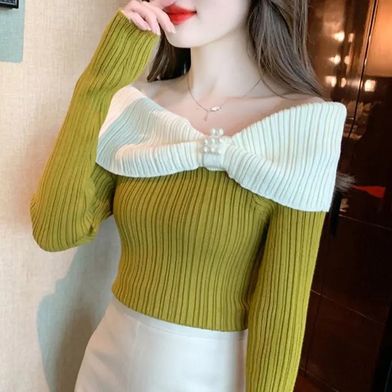 Kobiety Koreańska moda Sexy Off Shoulder Contrast Color Bow Beads Sweet Chic Knitwear Elegant Fairy Long Sleeve Slim Rib Knit Tops