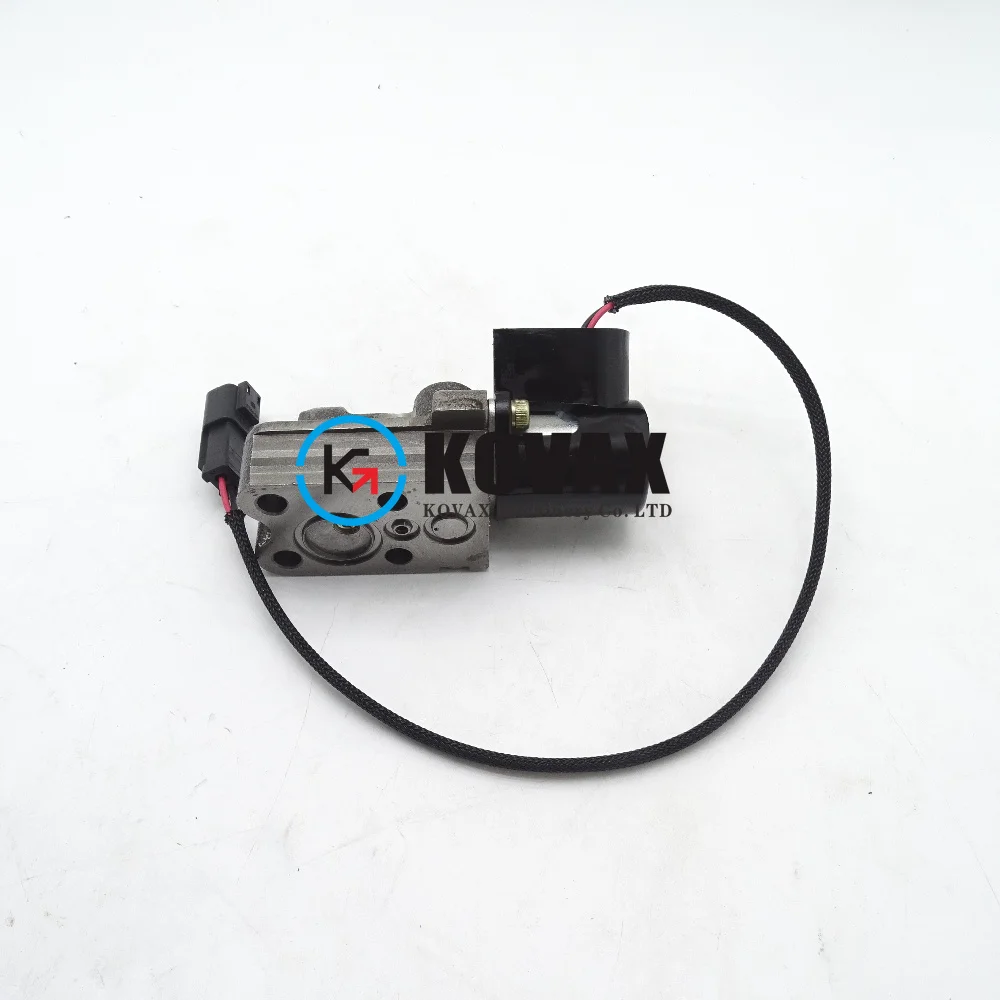 708-7R-01631 pilot solenoid valve is suitable for WA150 WA150PZ WA200 WA200PZ WA250 WA250PZ wheel loaders