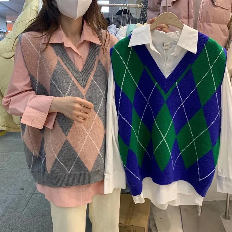 Knitted Vest Women's 2025 New Autumn and Winter Korean Version Diamond Grid Sweater Vest Jacket V-neck Top