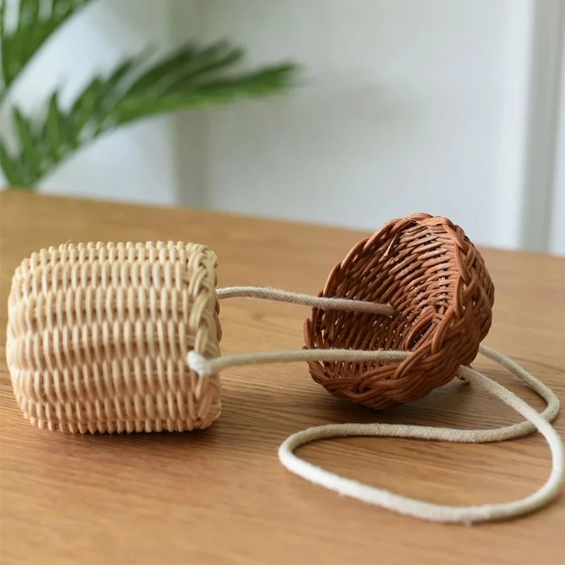 Acorn Shaped Storage Basket Handwoven Round Rattan Bucket Bag Tropical Beach Style Woven Shoulder Bag Photo Props