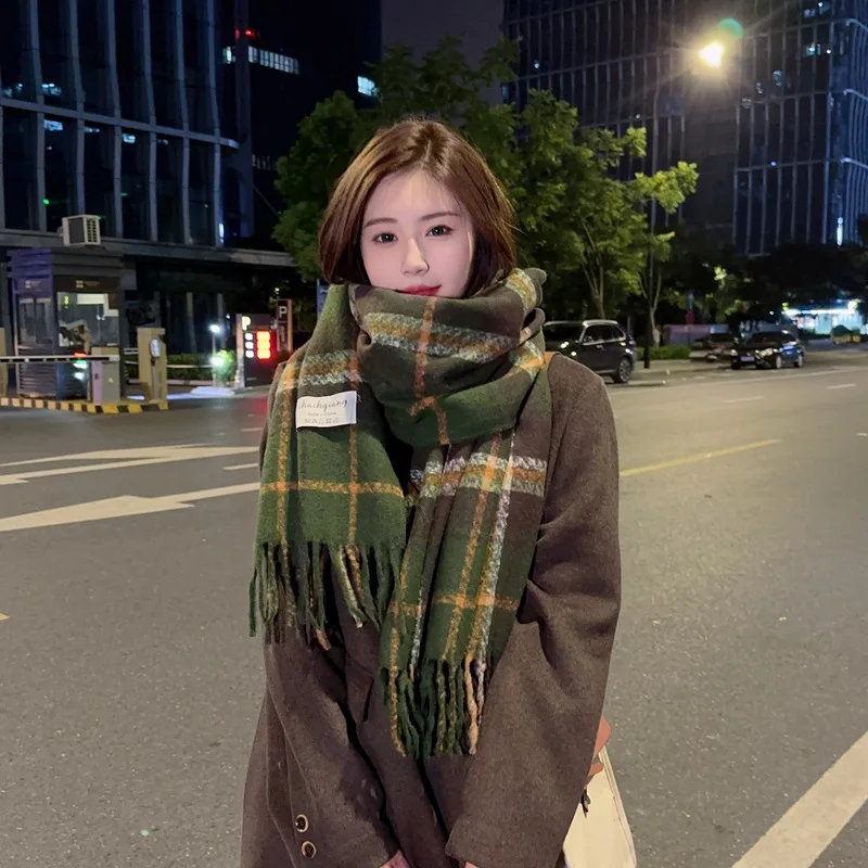 200x65cm Korean Version of The New Christmas Plaid Scarf Female Autumn Winter Atmosphere Warm Shawl Senior Sense of Student Bib