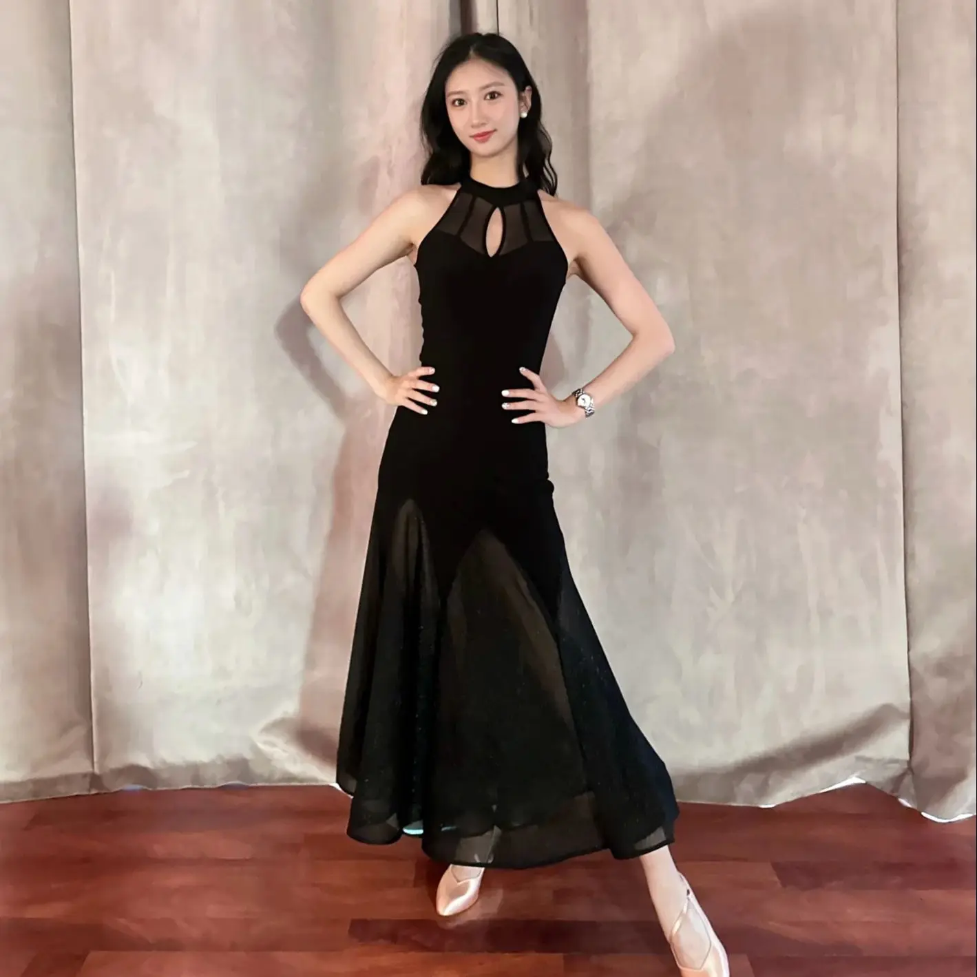 Waltz Dansvoorstelling Kostuums Moderne Kleding Zwart Grote Schommel Mesh Visgraat Rok Ballroom Dans Jurk Oefenkleding DN22294