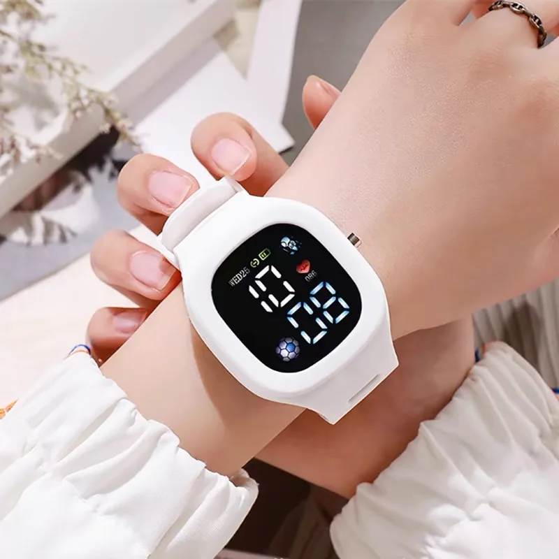 ساعات LED بسيطة موضة الساعات الرقمية الرياضية للنساء الرجال الحياة مقاوم للماء السيدات عادية ساعة اليد الإلكترونية Reloj الرقمية