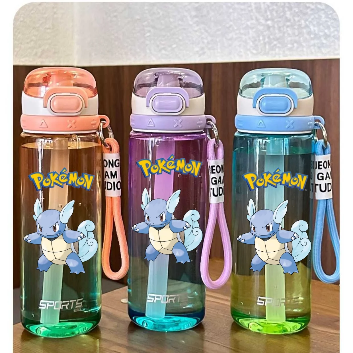 Pokemon kubek na wodę 750ML Pikachu Mewtwo wygodna silikonowa butelka na napoje ze słomką odporny na wycieki sportowy kubek na wodę dla dzieci