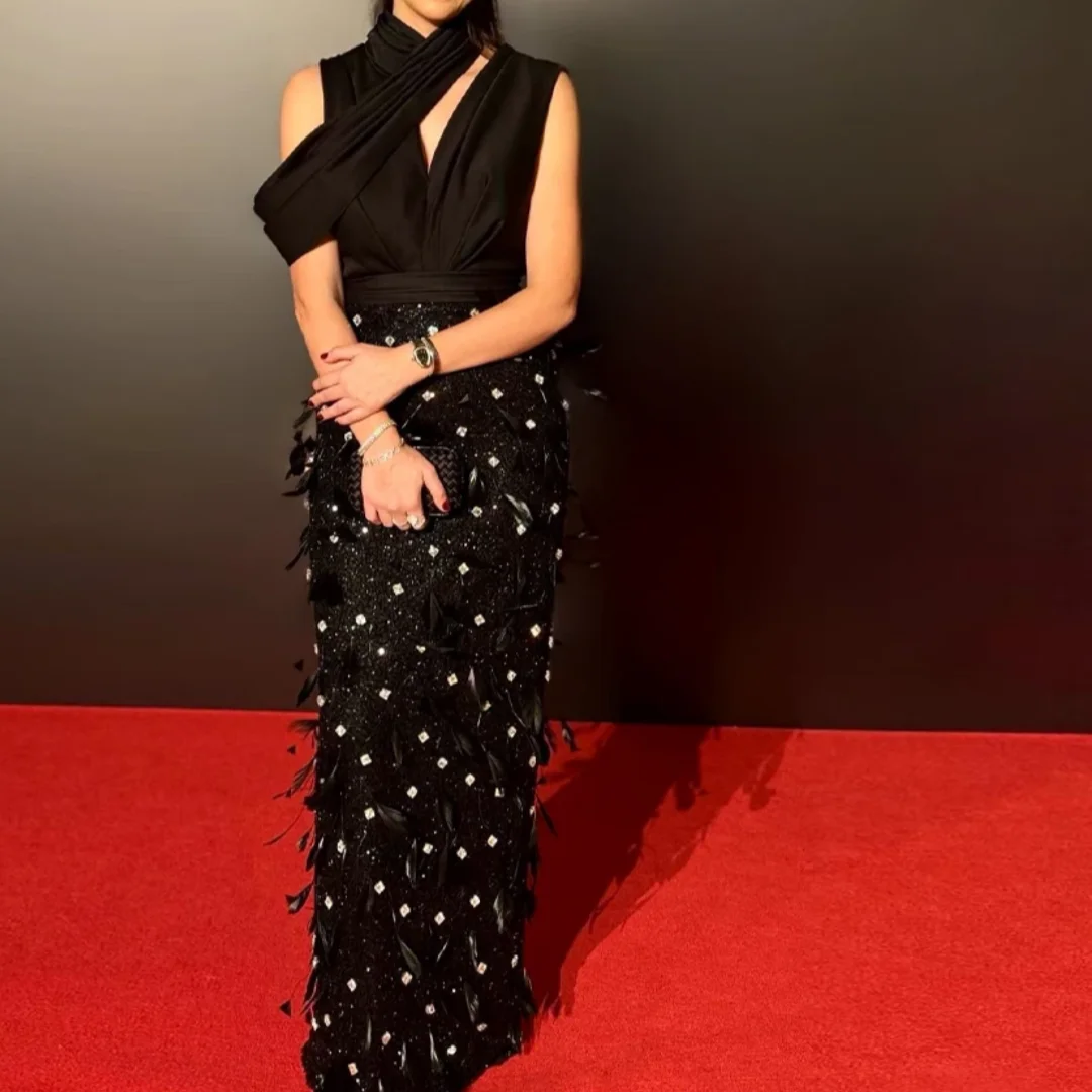 

Elegant Mermaid High Neck Feather Rhinestones Pleat Croatia Luxurious Women's Evening Dress Customized