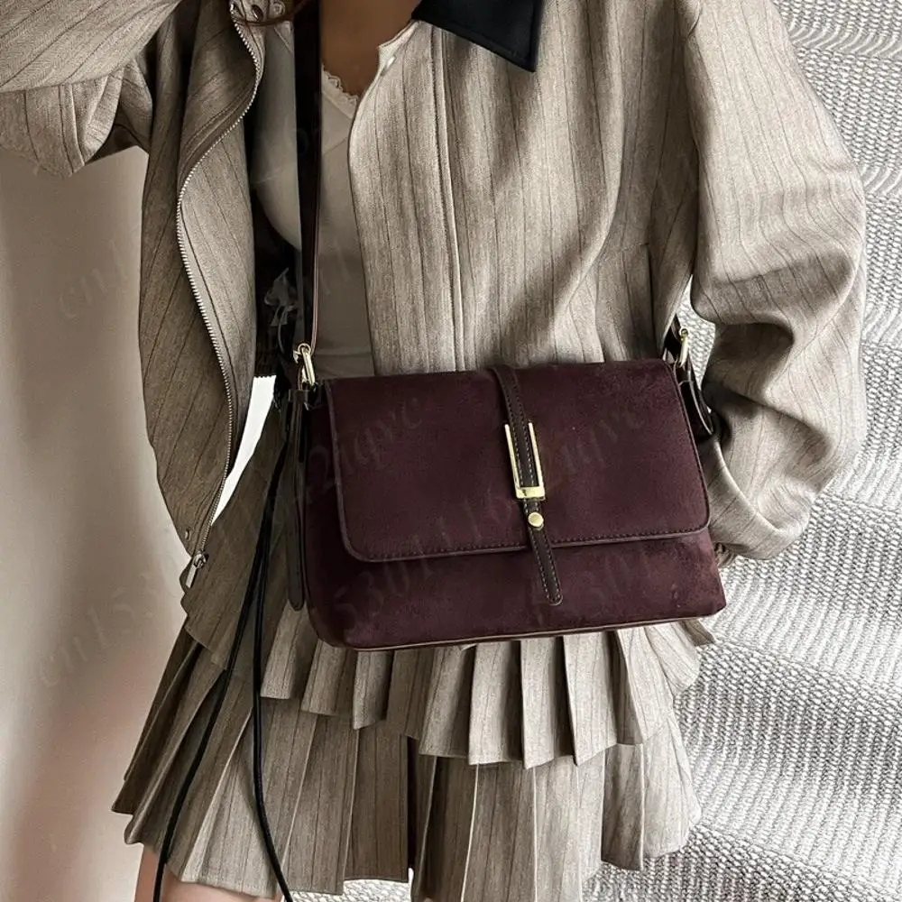 

Women Faux Suede Tote Handbag Autumn Winter Retro Crossbody Bags Luxury Messenger Bag Daily Commuter Bag Travel Shoulder Bag