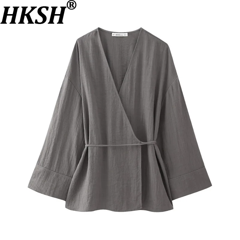 

HKSH Spring Autumn New Women Kimono-Style Coat Trend Loose Lace-Up Solid V-Neck Tops Elegant Fashion Design Casual Pants HK12632