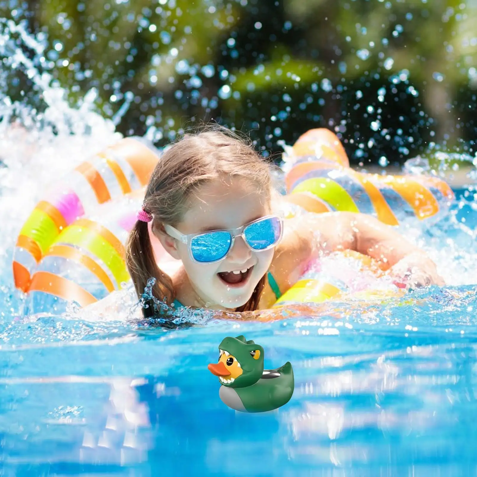 Dispensador de cloro de pato para piscina, flotador de cloro con energía Solar, decoración de flotador de animales con luz de alta eficiencia