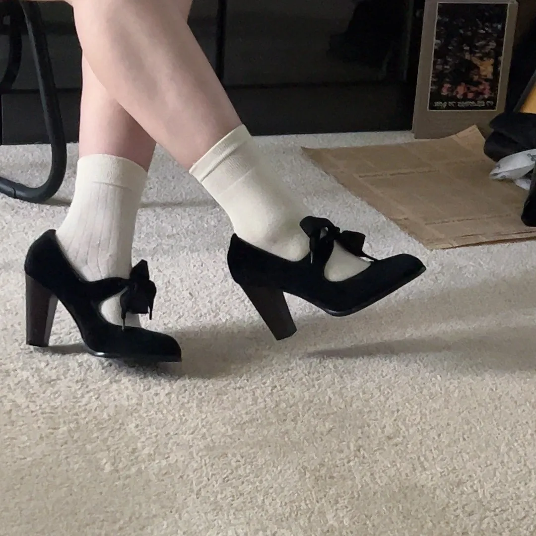 2025 الخريف والشتاء جديد جولة رئيس ضوء الفم كعب سميك عالية الكعب حزام حذا فردي للسيدات الأحذية النسائية #1