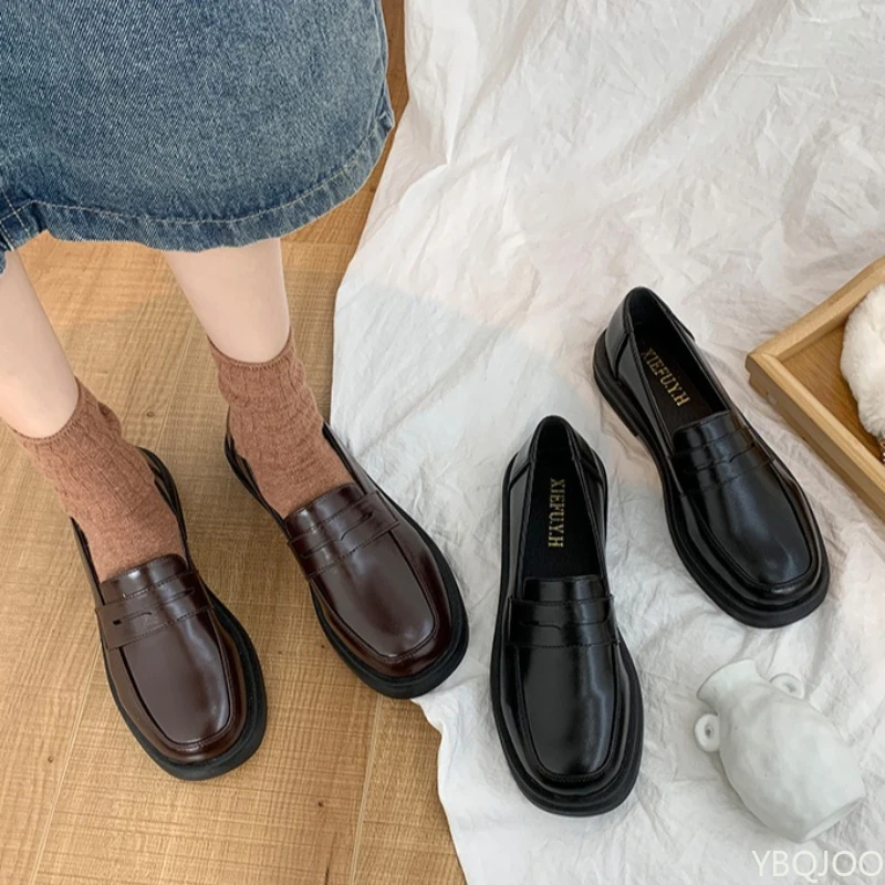 Fangtou ربيع وصيف جديد ريترو أحذية واحدة بسيطة مريحة الفم الضحلة منخفضة أعلى أحذية واحدة خشنة