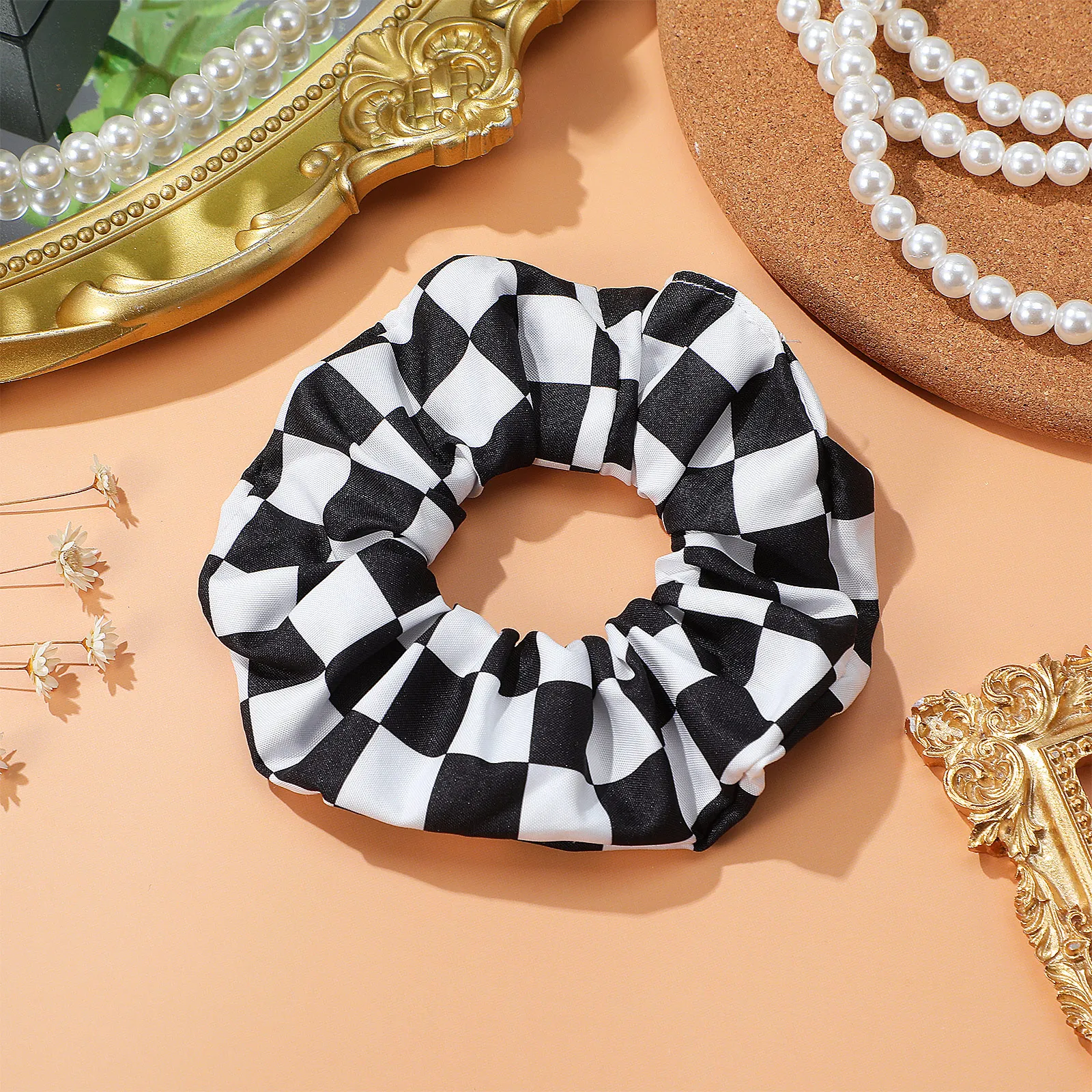 

2 Pcs Black White Checker Bands Plaid Scrunchies Soft Girls Accessories Seamless Chiffon Hair Ties Ponytail Hairstyles Daily Use