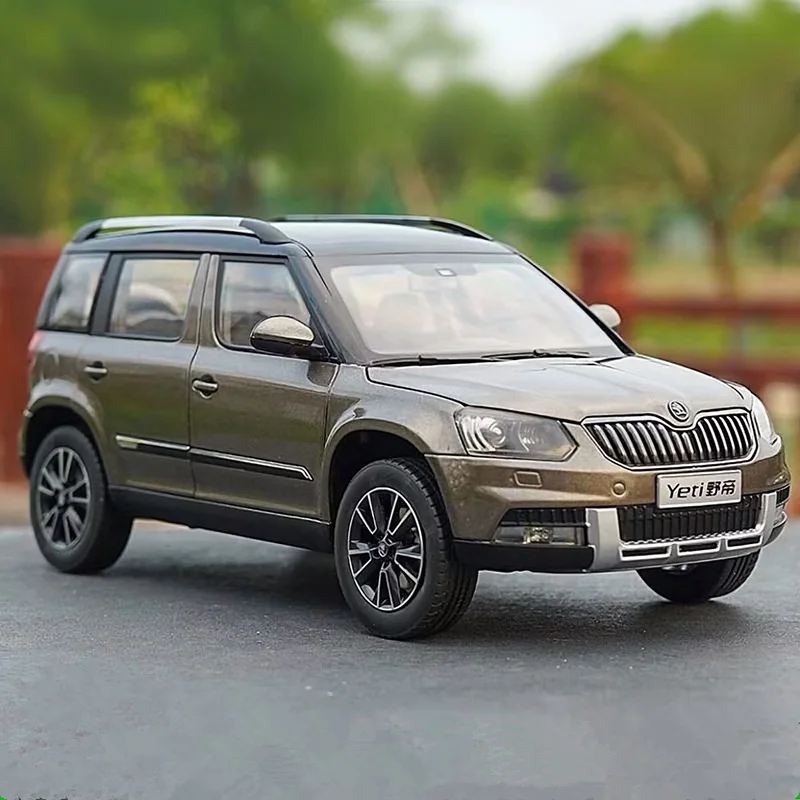 

1:18 SKODA Yeti SUV Alloy Car Model Diecast Metal Off-road Vehicles Car Model Simulation Collection Children Toy Gift Decoration