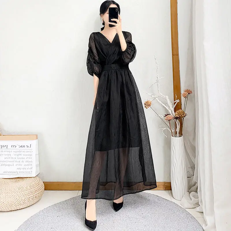 2024 Spring/Summer New Women's Solid Color Over Knee Dress Simple and Slim Fit Showcasing Slender Temperament Mesh Long Dress