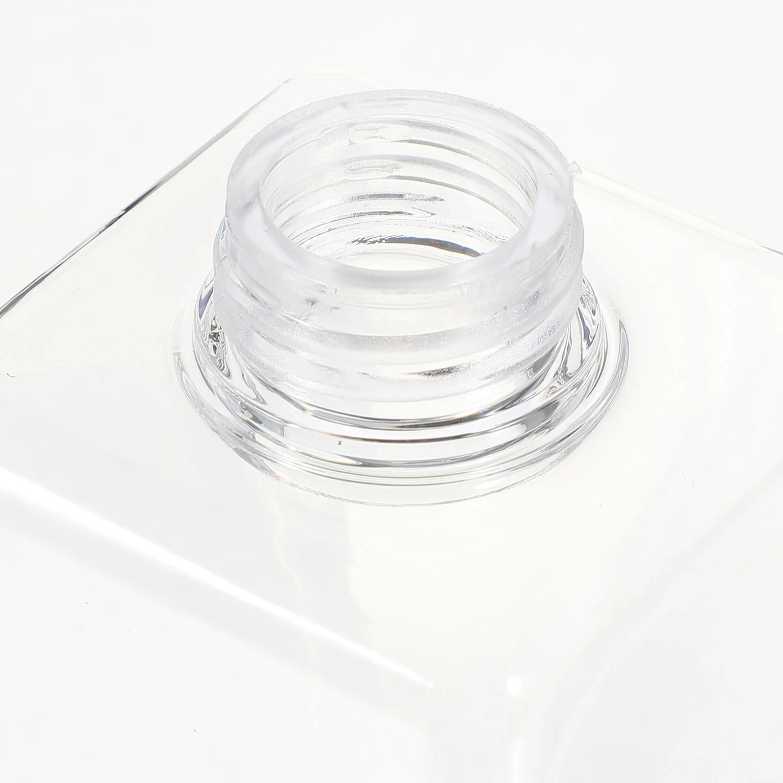 

2pcs Refillable Empty Plastic Press Pump Bottles Shampoo Dispenser Lotion Soap Container Travel Home Bathroom Use Leakproof