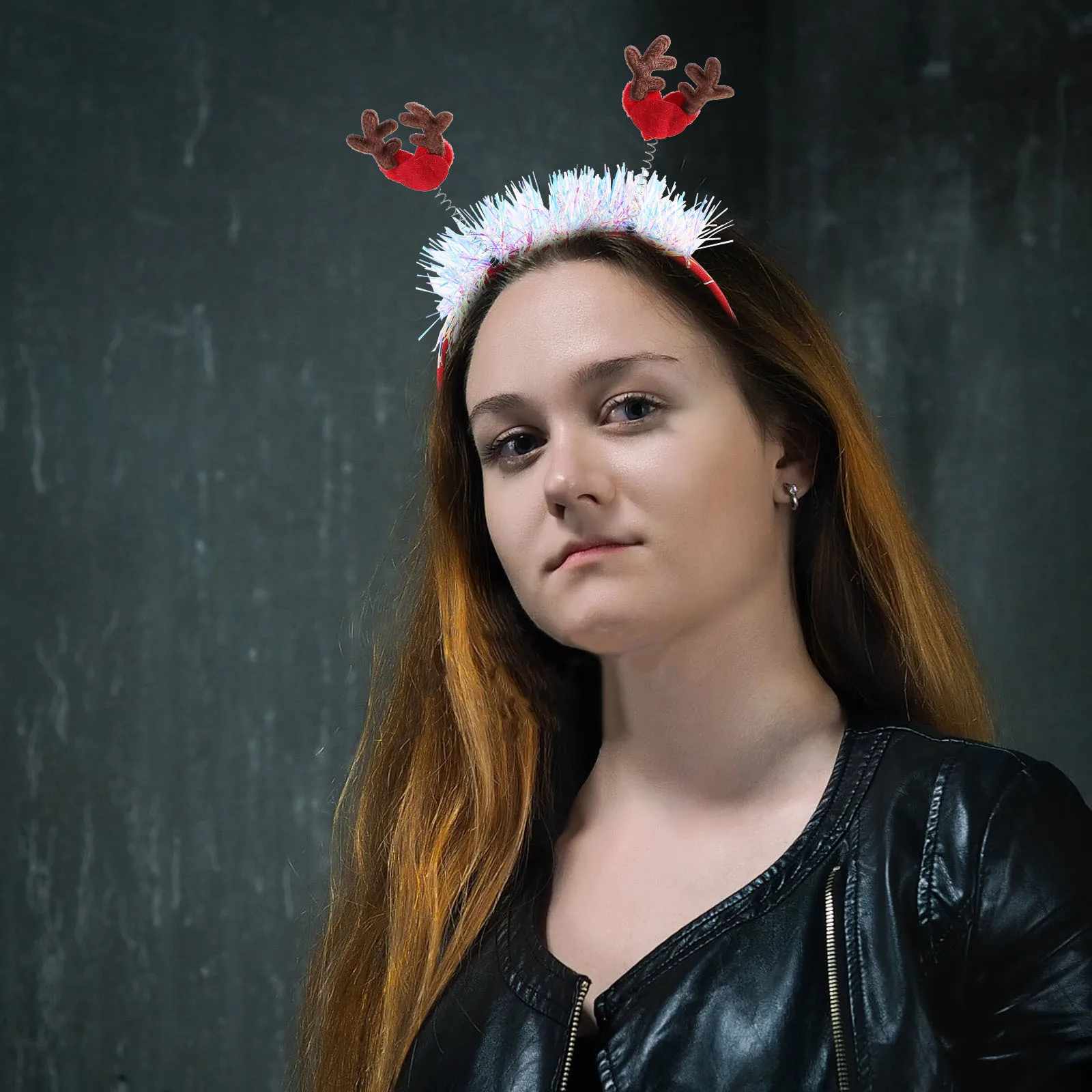 

Christmas Antler Headband Cute Heart-Shaped Reindeer Horns for Holiday Party Women Girls Xmas Accessory Lightweight Comfortable