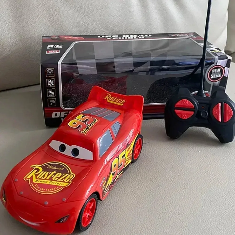 ديزني بيكسار كارز 3 التحكم عن بعد نموذج التحكم الكهربائي سيارات لعب البرق ماكوين سباق السيارات الرياضية نموذج سيارة لعب الاطفال هدية