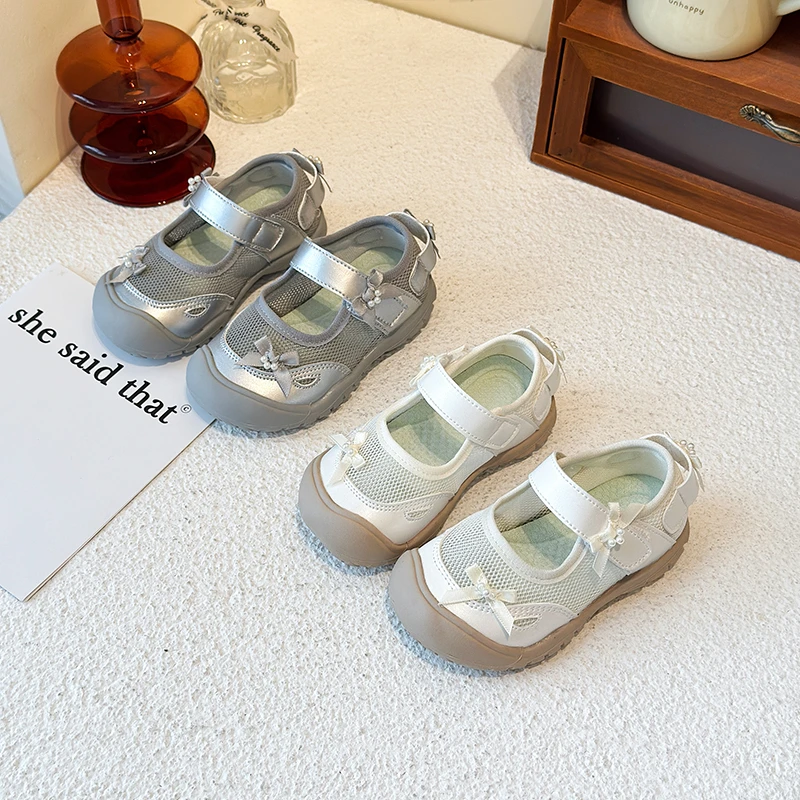 

Детские повседневные сандалии для девочек с перфорацией, нескользящие, с закрытым носком, защита от ударов, лето 2026, новинка, пляжная обувь для детей, сетчатые, дышащие