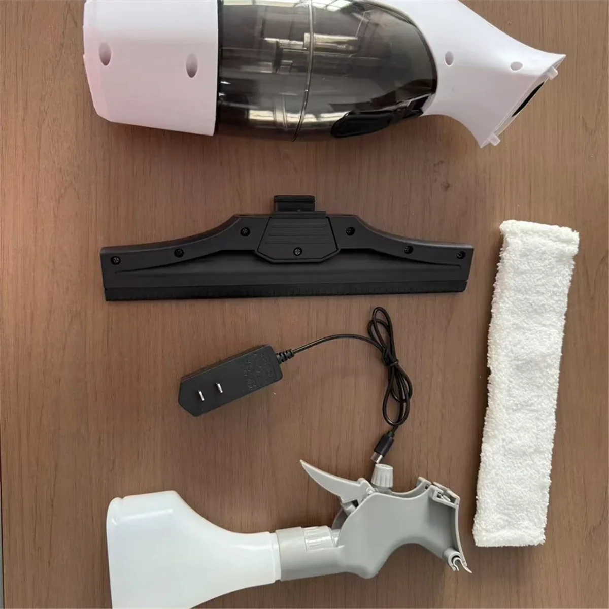 Cordless Cleaner Handle Rechargeable Squeegee Element with Water Tank,Window Washer with Bottle EU Plug