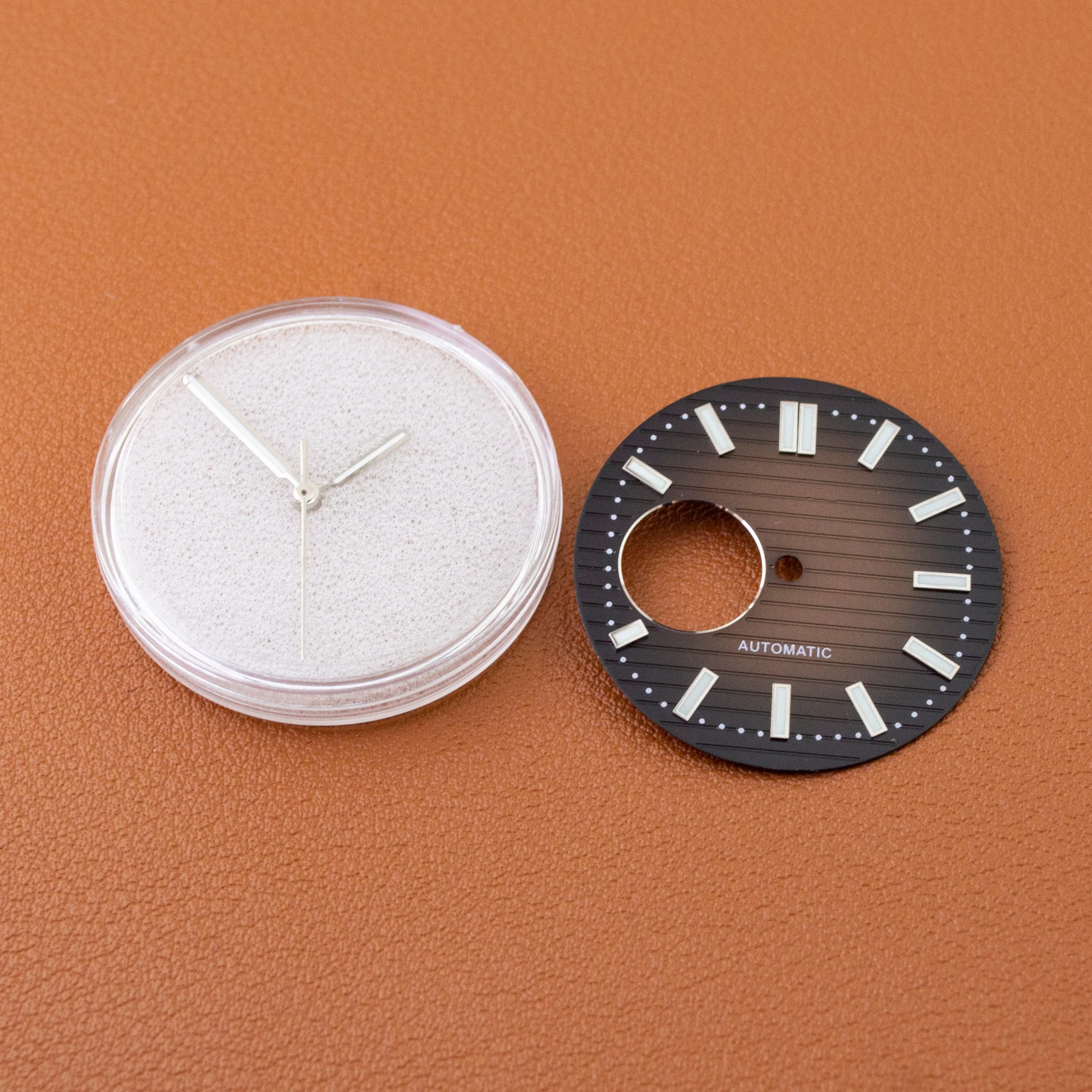 

NH38 Watch Dial Green Luminous Watch Needle Fit NH38 Movement Mod Nautilus Watch Dial Hands Watch Accessories Parts Replacements