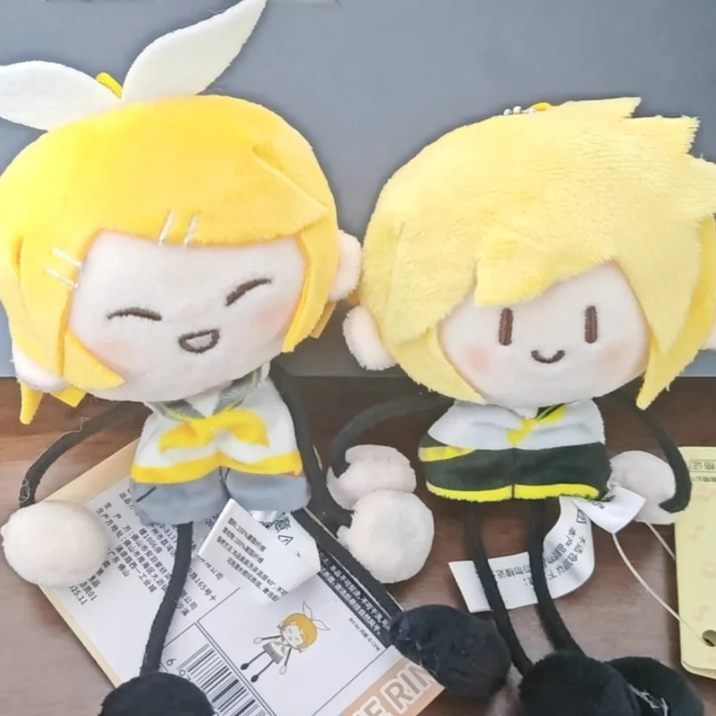 

Hatsune Miku Sweet Dream Future Hand In Hand Ant Body Plush Pendant Magnetized Mini Doll Watch Plush Pendant Peripheral Gifts