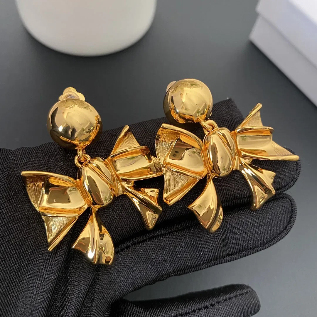 

Fashion Designer Brass 18K Gold Plated Bow Earrings Ear Clip Women Sweet Jewelry Trend