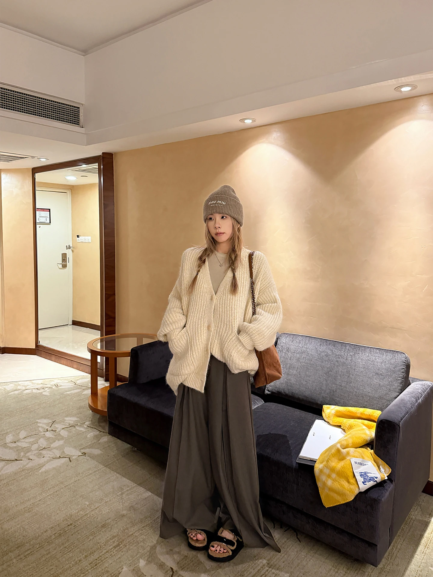 

Вязаный свитер Lin Chu Thi, женский осенне-зимний свободный кардиган с блестками, теплый уютный V-Ne Long Sve