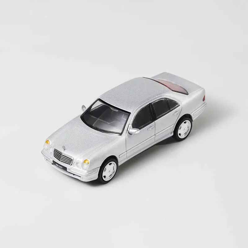 New In Stock 1:64 Shadow Mercedes Benz E55 AMG (M210) Car Alloy Miniature Diecast Mercedes Benz Ornaments Custom Toys Kids Gifts