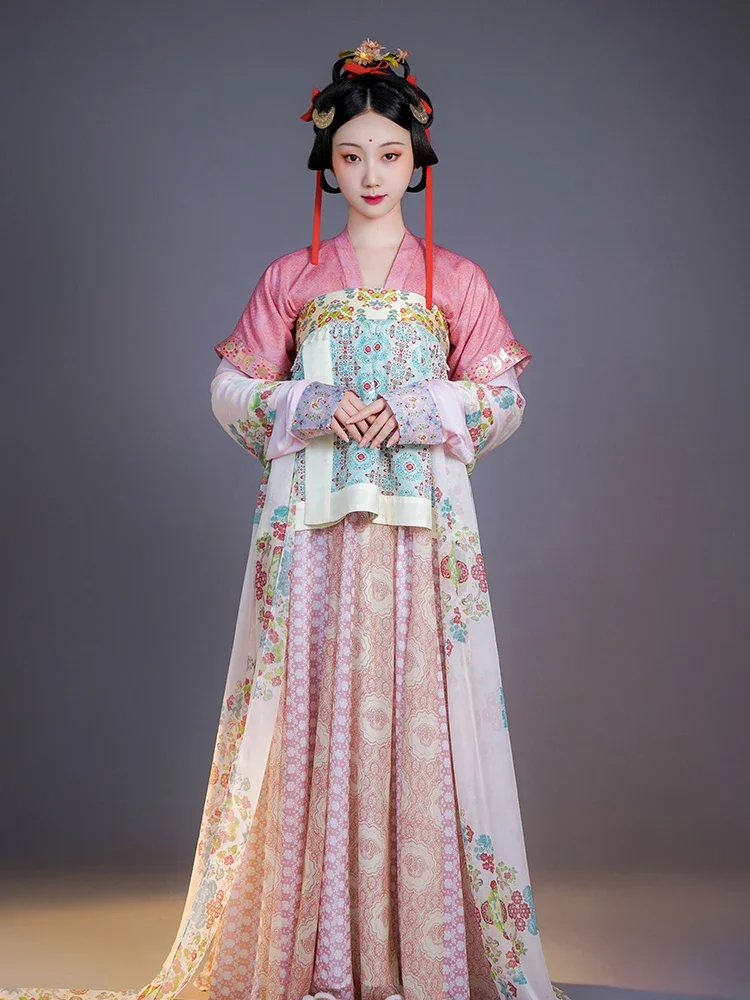 Hanfu โบราณกระโปรงรอบคอสีทองสำหรับผู้หญิงแบบดั้งเดิมกระโปรงยาวถึงหน้าอกเหมือนนางฟ้าหรูหราถ่ายภาพสาวน่ารักได้