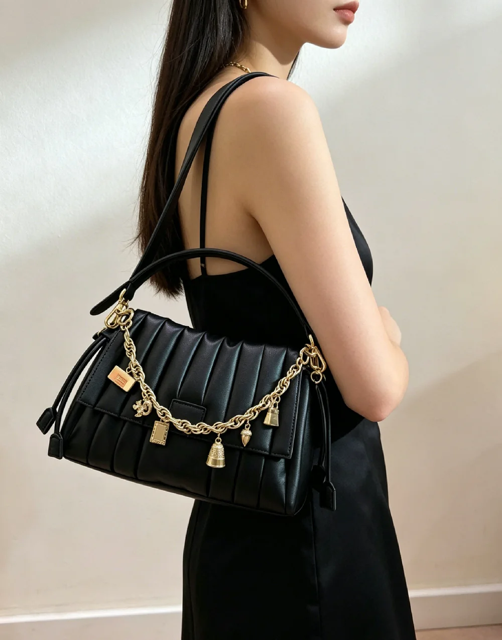 

Chic Black Ruched Tassel Chain Shoulder Bag, Stylish Pleated Crossbody Handbag for Ladies, Ideal for Street Style