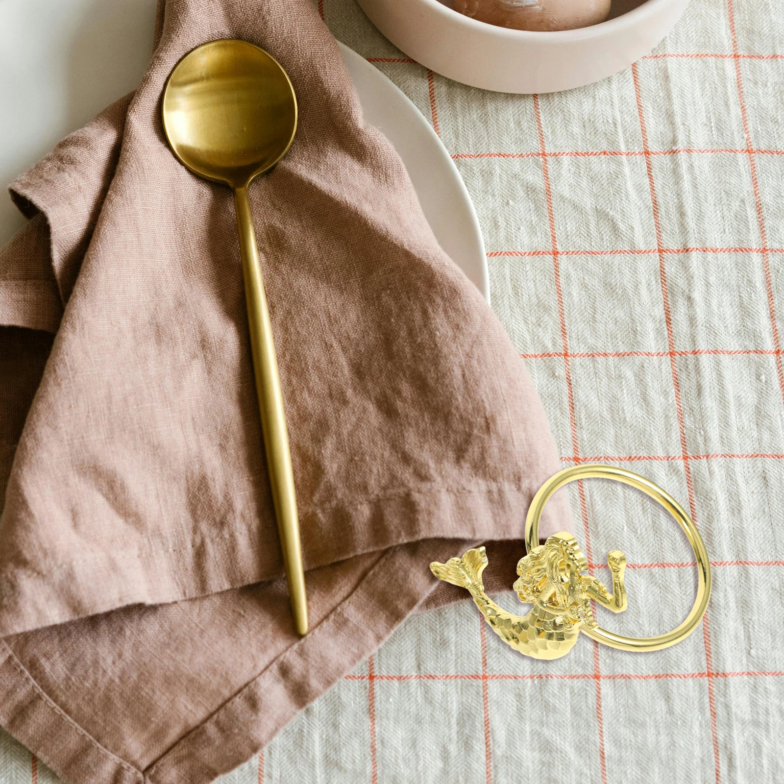 

6pcs Gold Napkin Rings Metal Dining Decor Mermaid Style Party Wedding Table Decoration Ocean Themed Accessories