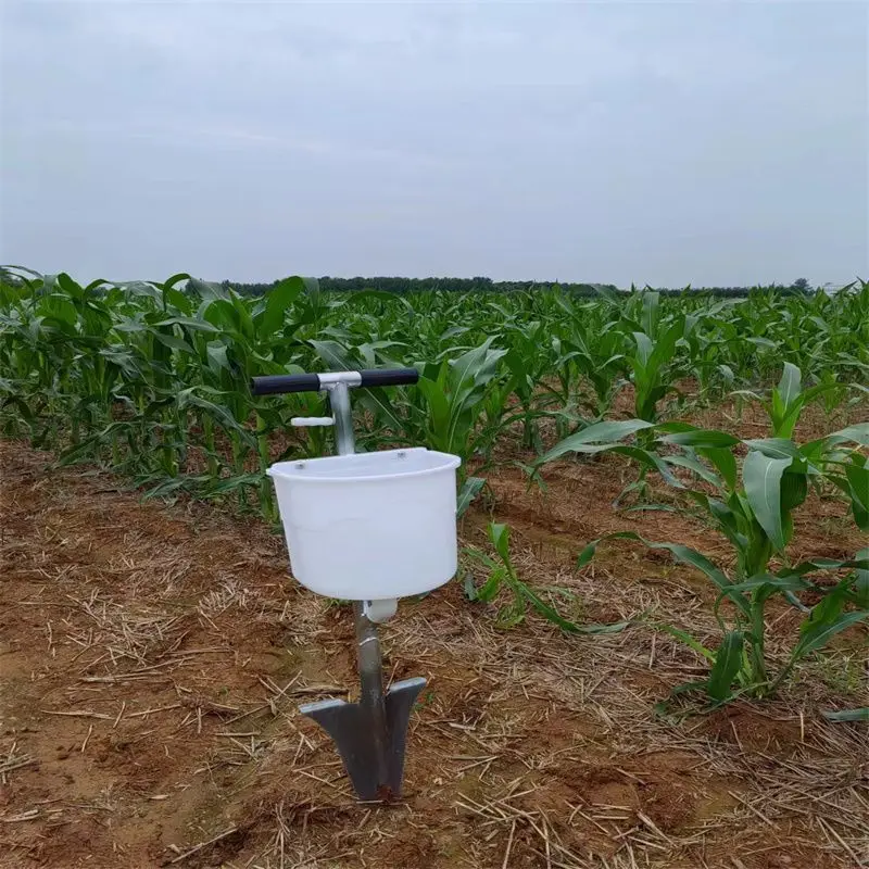 Knapsack fertilizers, agricultural topdressing and soil injection tools for corn, vegetables, fruit trees and seedlings