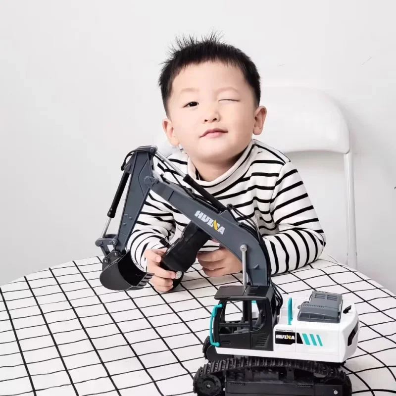 Super Large Alloy Remote Control Excavator Toy Children's Simulation Excavator Boy's Engineering Vehicle Electric Vehicle Gift