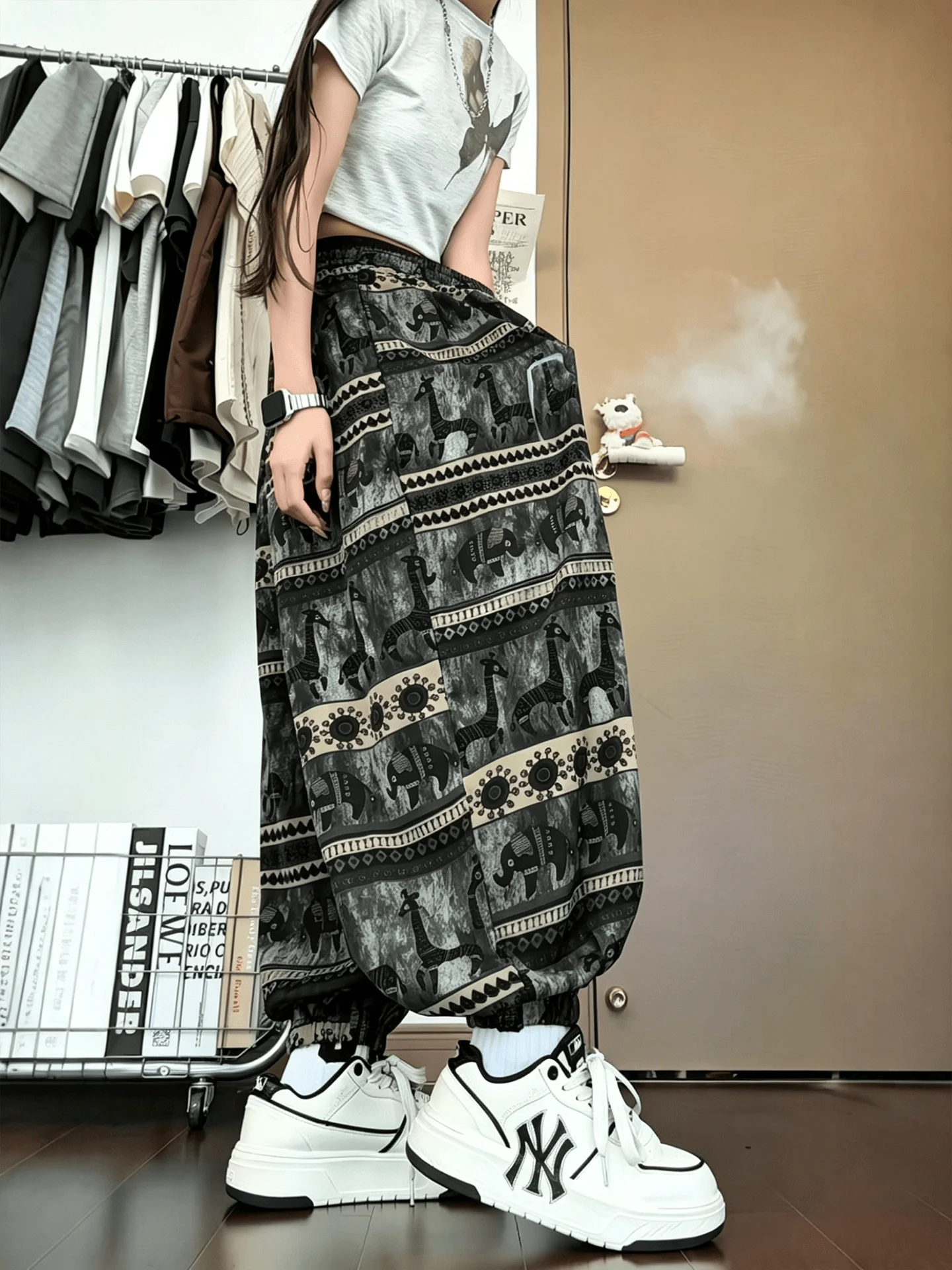 

Ice Silk Wide Leg Lantern Pants Men's Summer Thin Footed Harlan Beach Casual Loose Fit Polyester Fiber Breathable Cool Sensation