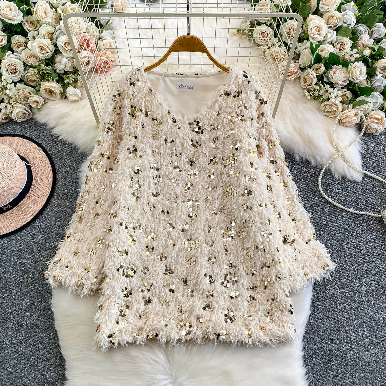 

SuperAen Fashion Sequined Design V-neck Sweater for Women 2026 Autumn and Winter New Loose Mid-length Tops