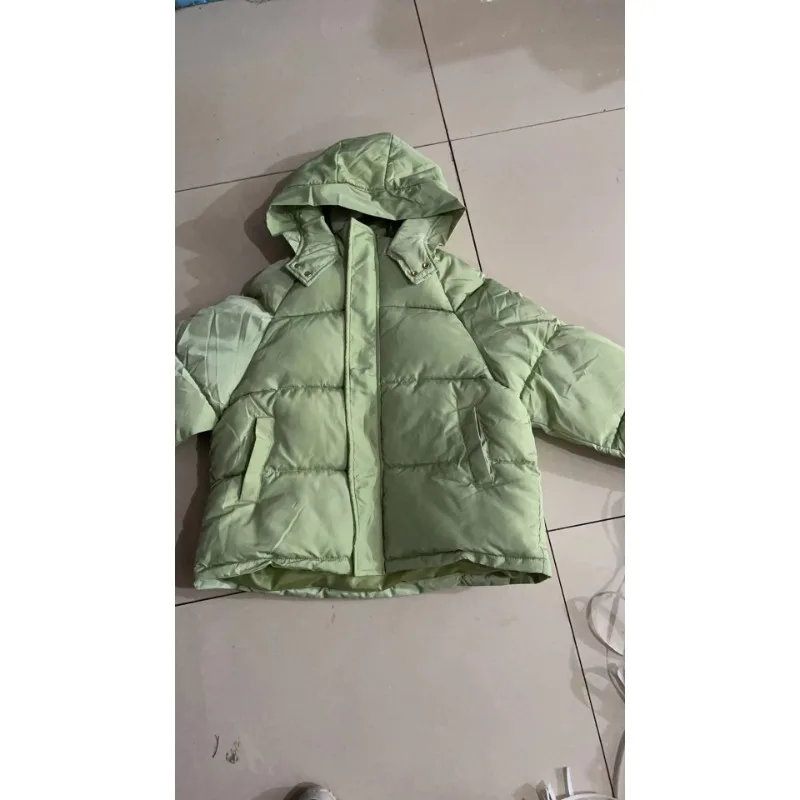 2025New الشتاء بلون المرأة مقنعين سستة فضفاضة أسفل سترة المرأة قصيرة سميكة مبطن سترة دافئة المرأة