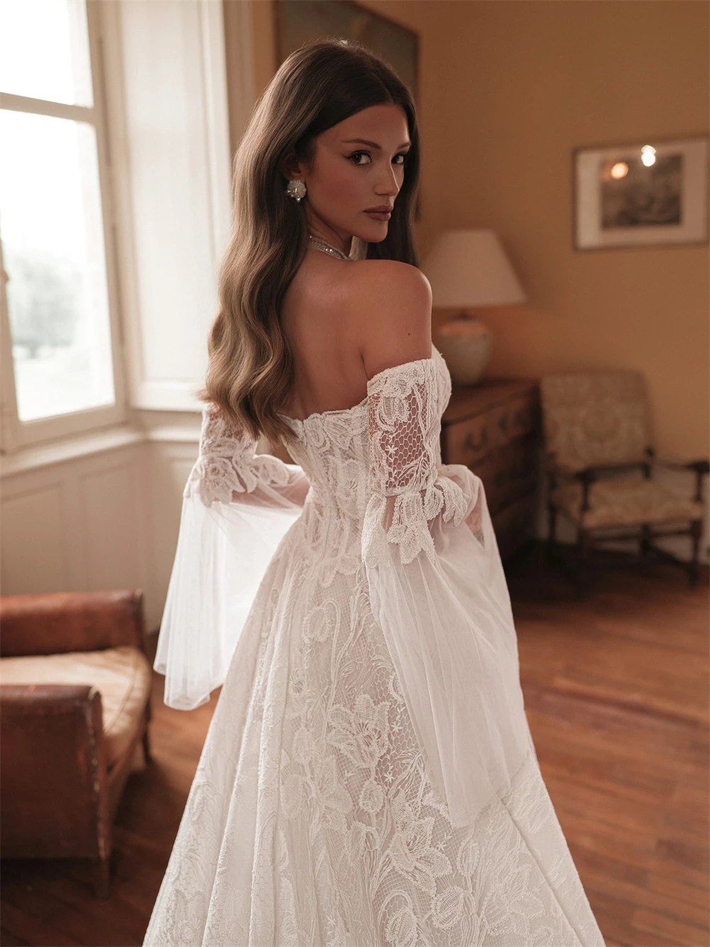 

Customized Elegant White Organza Wedding Dress Sexy Strapless Sleeveless Bridal Gowns Soft A-Line Court Train Vestido De Novia