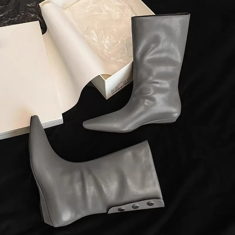 Rindsleder Herbst-Winter Neuer Stil Quadratischer Kopf Keilabsatz Ärmel im Stiefel Mode Kurze Stiefel für Damen – Detail 8