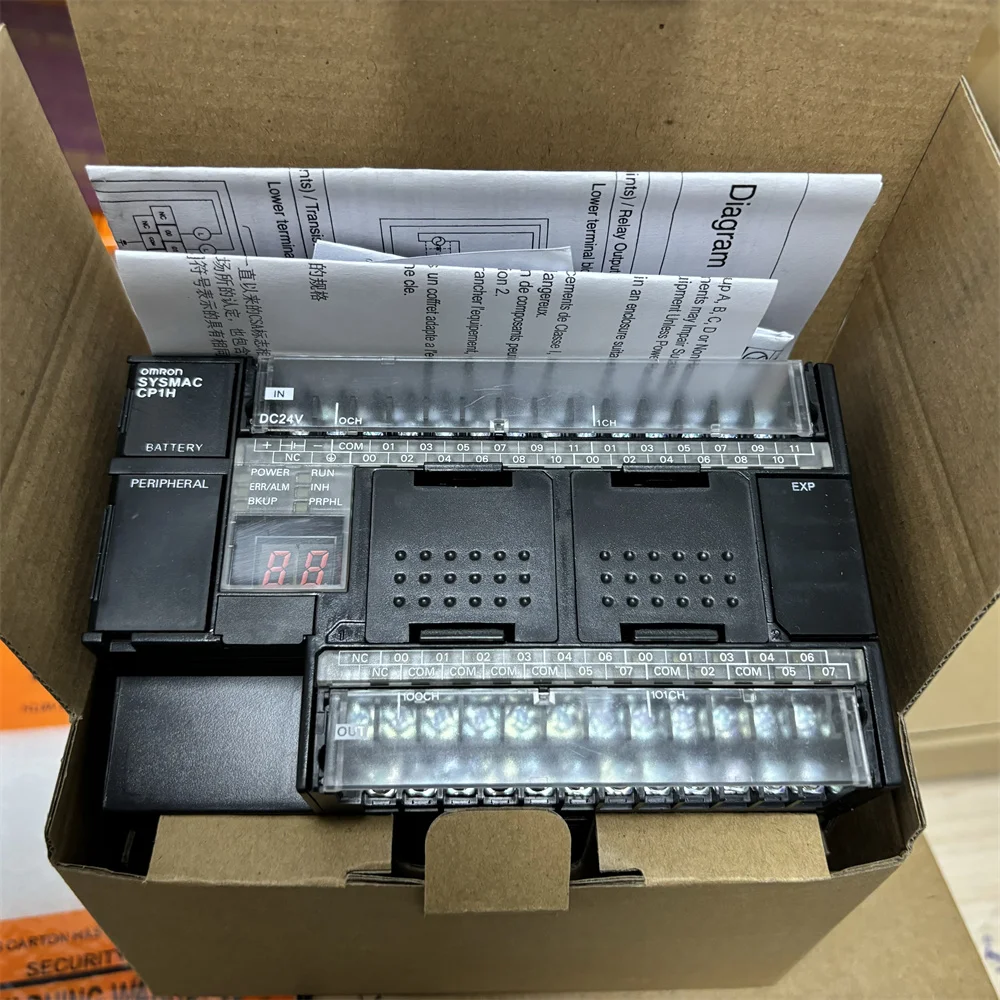 original PLC module CP1H-X40DT1-D 24 VDC supply 24 x 24 VDC inputs 16 x PNP outputs 0.3 A 1 x analog input