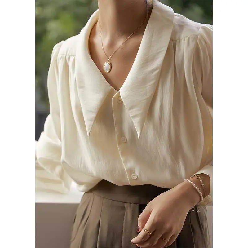 French Retro Bubble Sleeve Shirt for Women in Early Autumn New Design Niche Temperament Chic Top