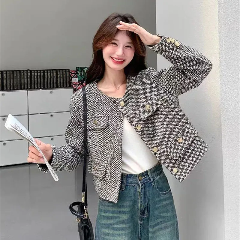2025 Winter Vintage Tweed Jacket Small Cardigan Female Korean Short Small Fragrance Joint Elegant Woolen Coat Female