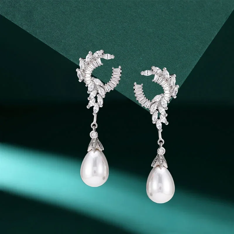 Discover the Elegance of Embedded Flash Jewelry: Timeless Hoop Earrings for Every Occasion