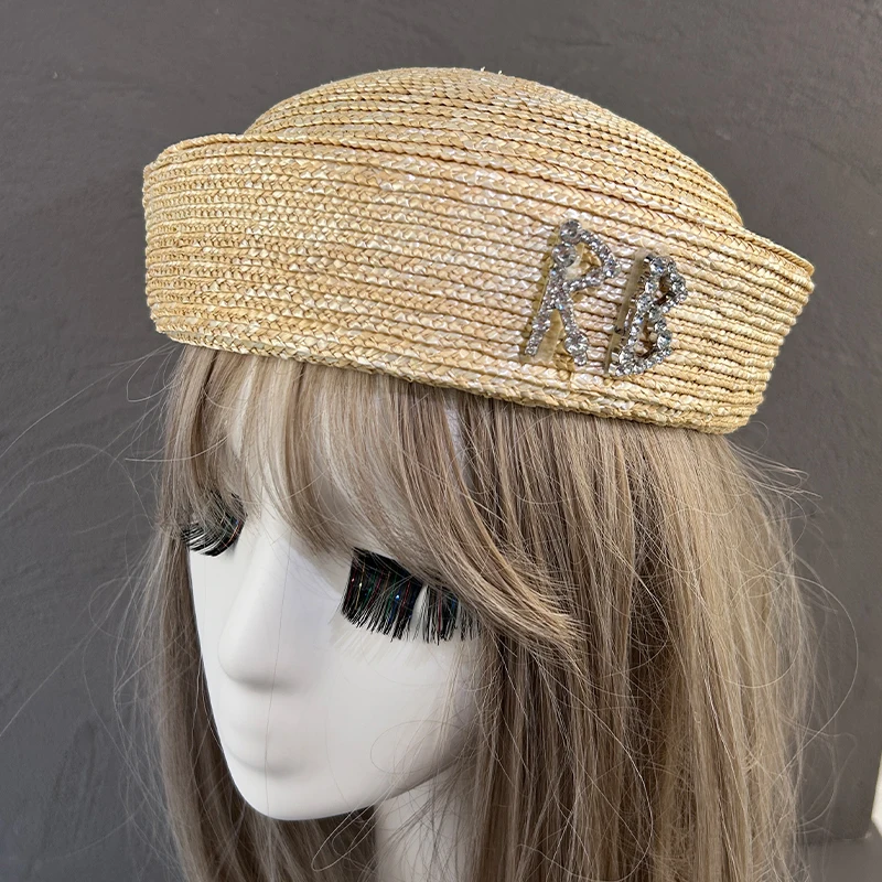 

Новинка 2025 года, береты из натуральной пшеничной соломы, женские круговые тканые шляпы от солнца, церковные дерби, вечерние хозяйки, шляпа-таблетка, шляпа-таблетка, основание Millinery Fascinator