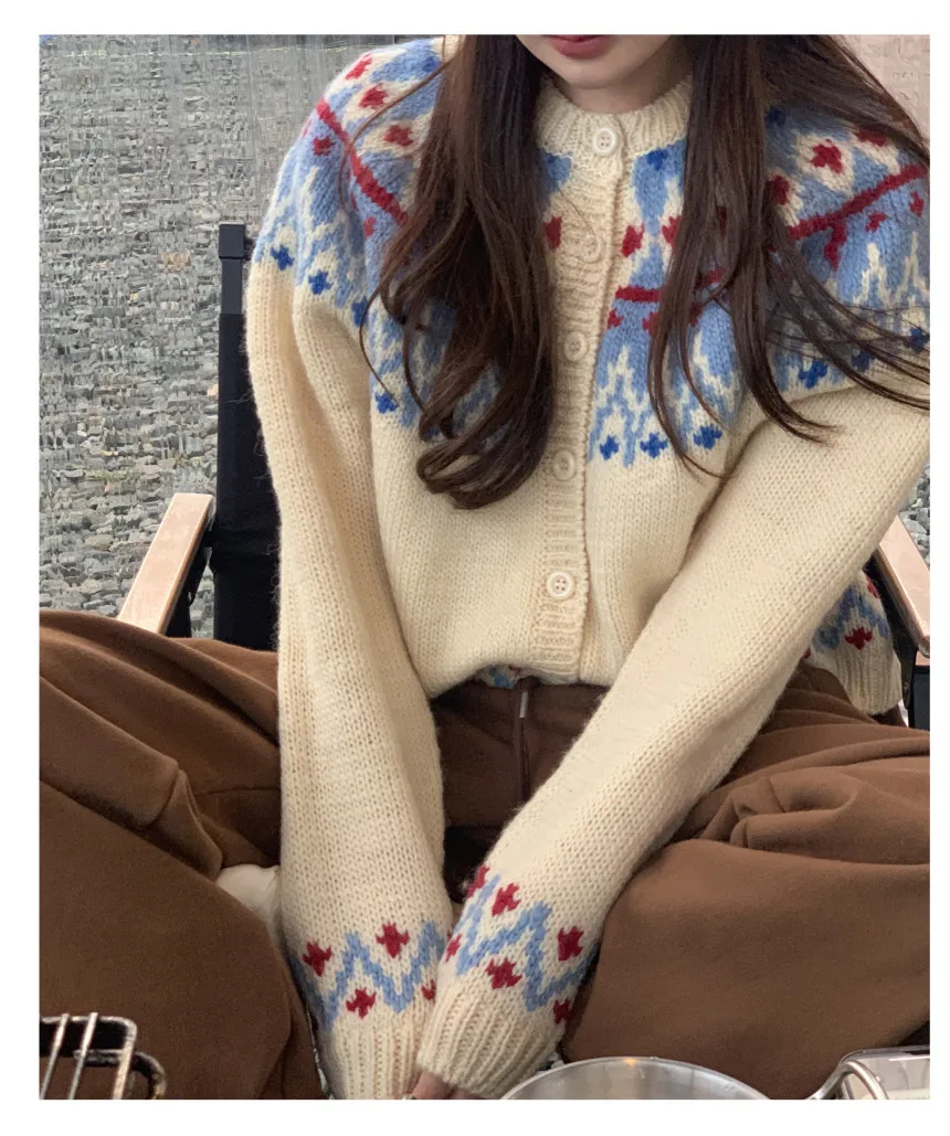 South korea Chic Autumn and Winter Retro Jacquard round Neck Long sleeve Sweater Outerwear Women Loose Lazy Knit cardigan