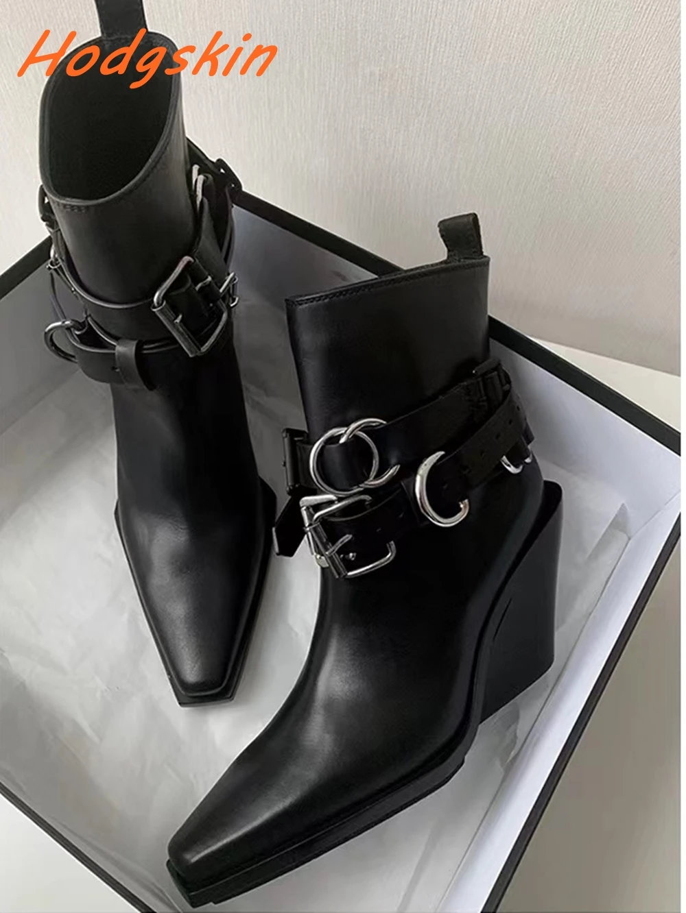 Metal Belt Buckle Women Short Boots Pointed Toe Black Side Zipper Wedges 2024 New Street Style Fashion Ankle Boots Large Size