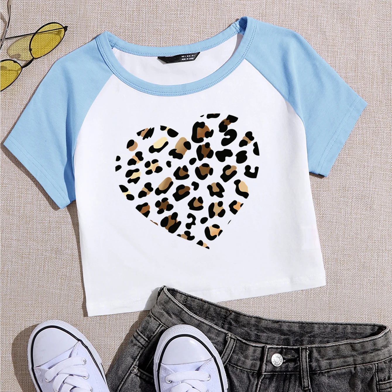 Simple Broken Leopard Heart Women T Shirts Girls O-Neck Crop T-Shirt Fashion Summer Fans Gift Tops