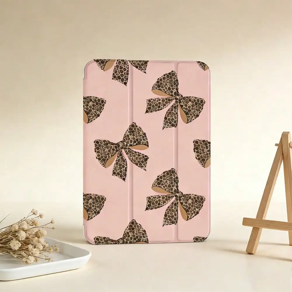 

Розовый чехол-книжка с леопардовым принтом и бантом для iPad 11-го поколения (11 дюймов), iPad Pro 10-го поколения (10,9 дюймов) и iPad Air Series