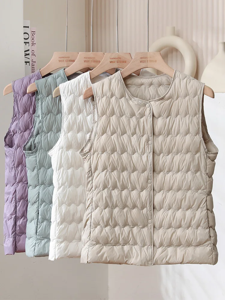 Autumn and Winter New 2024 Light Down Vest Women\'s Short Wave Pattern Round Neck V-Neck Fashionable Warm Inner Vest