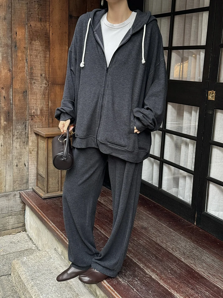 

Комплект Owi Lazy Spring Feel Fce: свободная толстовка на резинке с капюшоном и длинные брюки, женский повседневный комплект из двух предметов